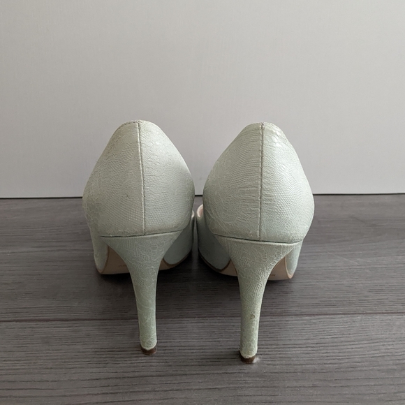 Le Chateau Mint Lace Heels - Picture 5 of 10